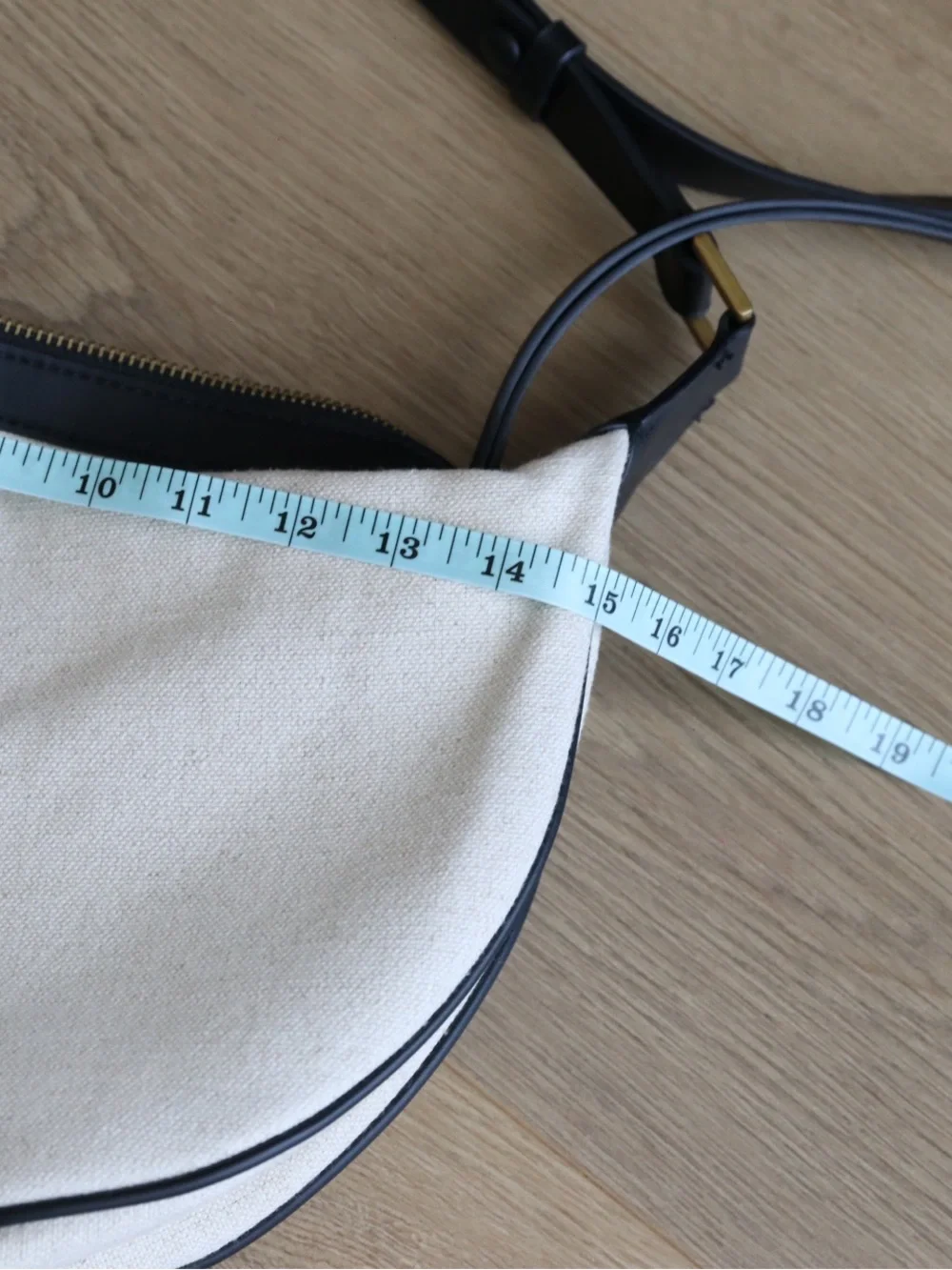 Zara Linen Cotton Oval Hobo Shoulder Bag Cream Black
